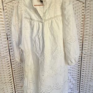 Universal Thread Cream Eyelet Tunic